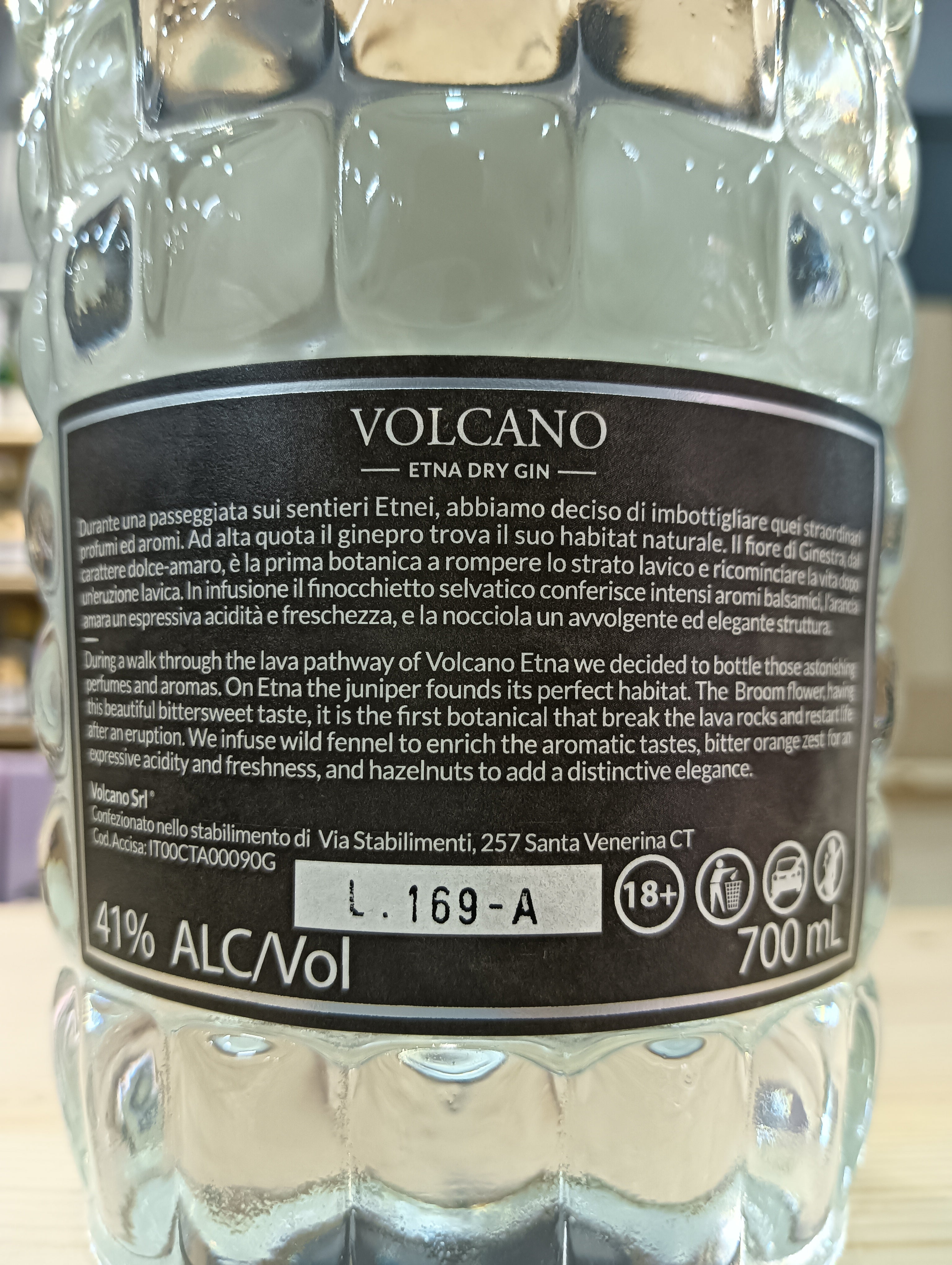 Etna Dry Gin - Volcano