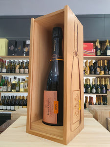 Cave Privée 1996 Rosé Champagne Vintage Veuve Clicquot