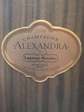 Carica l&#39;immagine nel visualizzatore Galleria,Champagne Alexandra Rosé 2004 Laurent-Perrier (Caisse Bois)