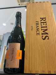 Cave Privée 1990 Rosé Brut Veuve Clicquot (astuccio in legno)