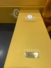 Carica l&#39;immagine nel visualizzatore Galleria,Champagne Cristal Magnum 2012 - Louis Roederer