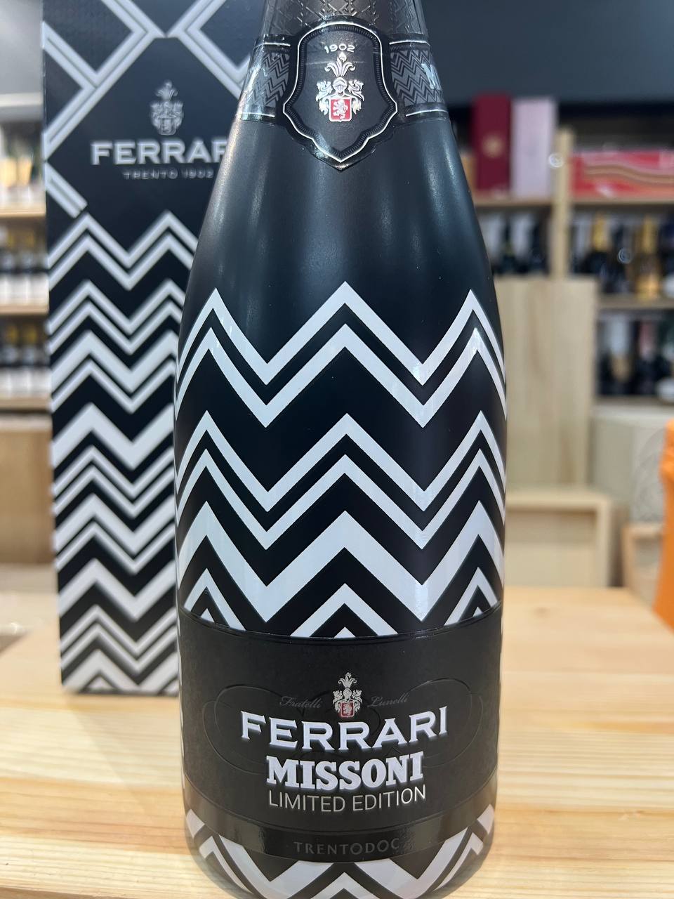 Ferrari Missoni Black & White Limited Edition Trento DOC Brut