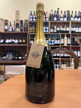 Carica l&#39;immagine nel visualizzatore Galleria,Bruno Paillard Champagne Magnum Première Cuvée