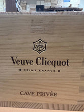Carica l&#39;immagine nel visualizzatore Galleria,Cave Privée 1989 Champagne Vintage Veuve Clicquot